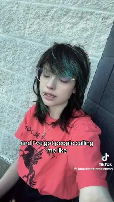 Tiktoker (Idontlistentoradiohead) speaks out about the rape threats she has been receiving from Hasan Fans since posting a video critical of him