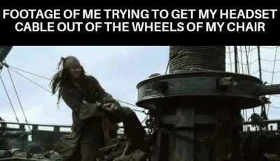 TOURNAMENT - u/bakedwaffles12 - His opponent didnt submit anything and he then wanted to save his meme for later rounds, so here is one of his old memes, he used during the 