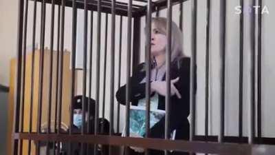 Очередная веха фашизации россии: барнаульскую журналистку Марию Пономаренко приговорили к 6 годам за пост о драмтеатре в Мариуполе, где после удара российской авиации погибло несколько сотен человек, включая стариков, женщин и детей. На видео — последнее 