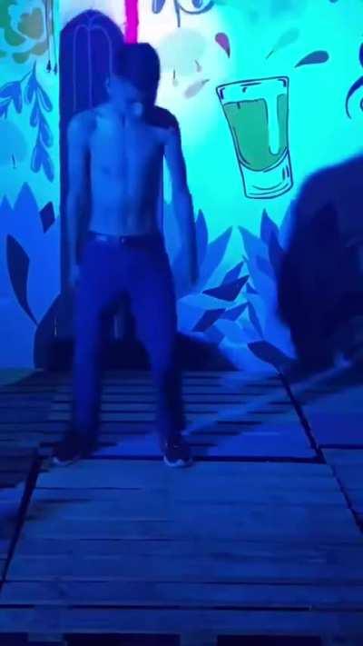 Preparándome para darle su regalo el 14 de febrero