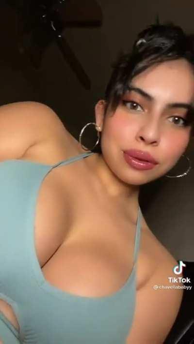 Chavellababy loves to bounce and show.