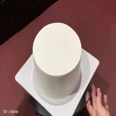 8 minutes of satisfying icing on the cake