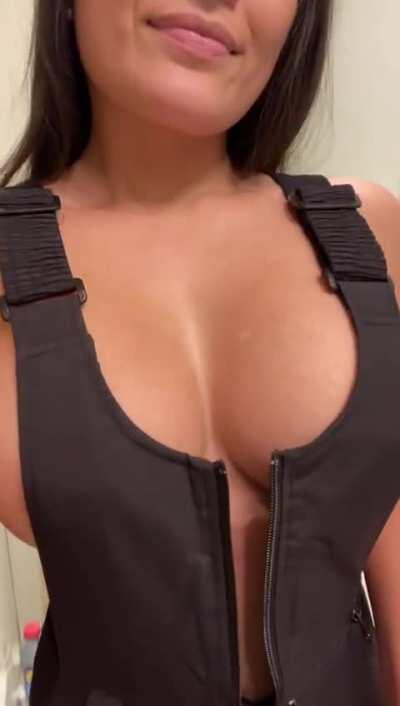 Would u hit my slopes? Wait! Ride my mountain? I meant lets go skiing 😜 (OC)