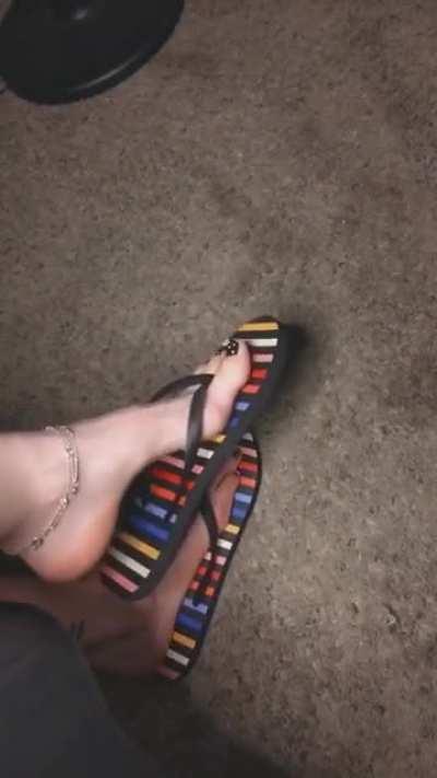 I need someone to worship these arches