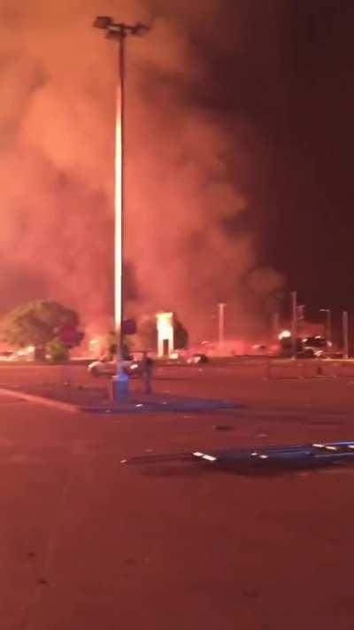 A friend sent me this Not sure what apartment/ new building this is but damn. 😔