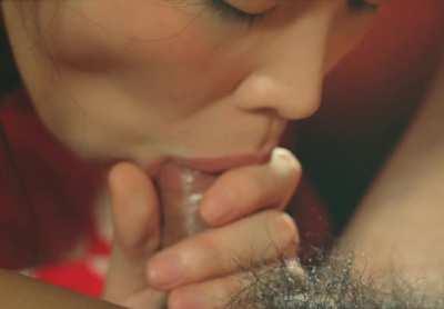 Eiko Matsuda - Letting her co-star cum in her mouth in 'In the Realm of the Senses' (1976)