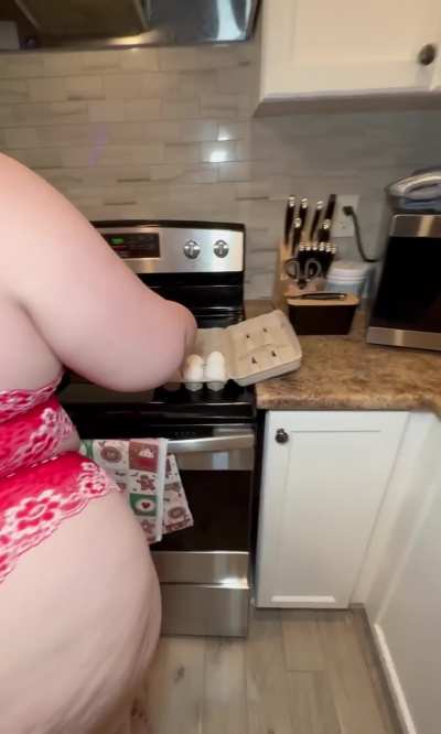 I’ll even cook for you after our hook up.