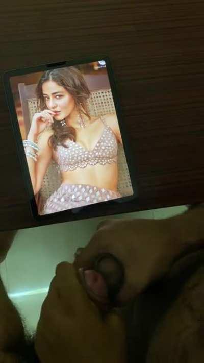 Ananya Pandey 2 dick mutual masturbation 💦