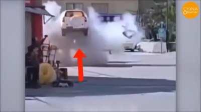 Chinese EV car yeets itself