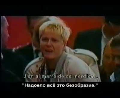 Grieving mother of Kursk sailor gets sedated by Russia state agents [2000]