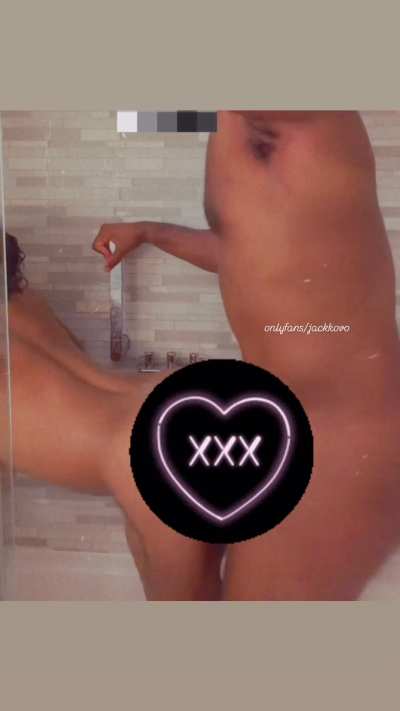 I couldn’t say no to a fan on my cruise 😩