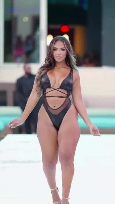 Shawty on the catwalk