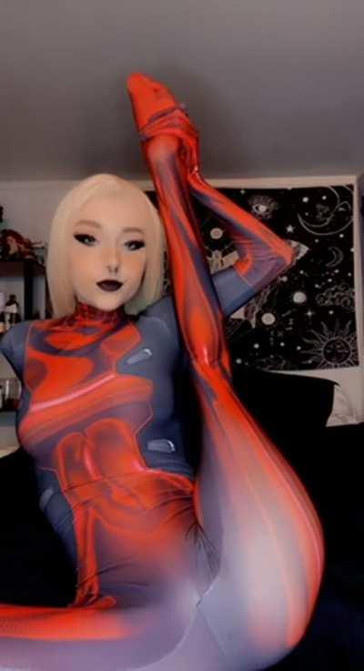 Lady Deadpool by Lillith