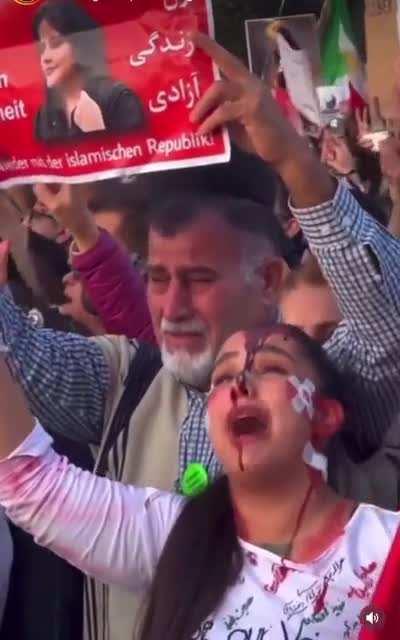 Singing &Crying for Iran freedom in exile, Berlin
