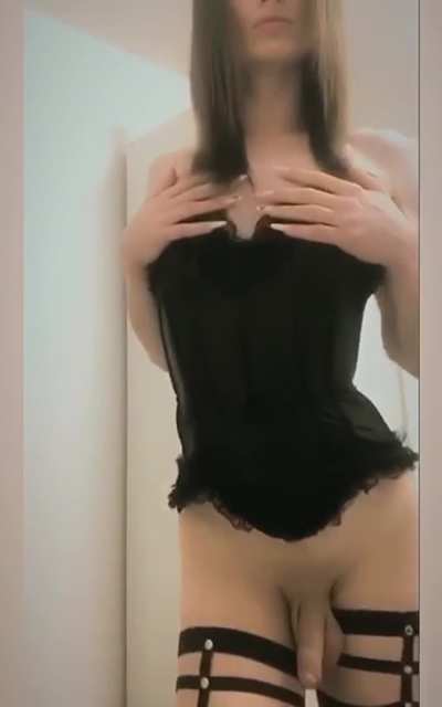 My first time posting nudes. How do I look?