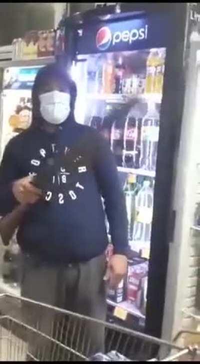 Comerciante advierte a quienes quieran saquearlo