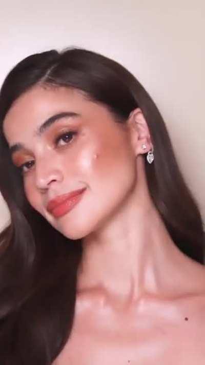 Anne Curtis