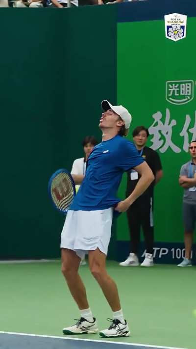 The world’s best tennis players vs. the impossible shot