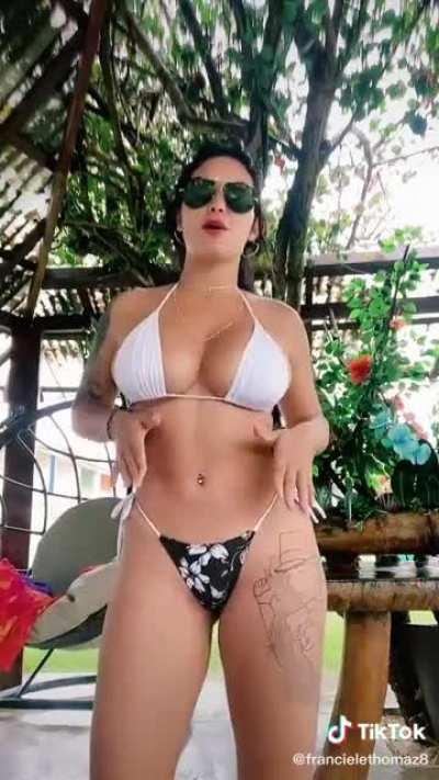 Franciele Thomaz (@francielethomaz8)