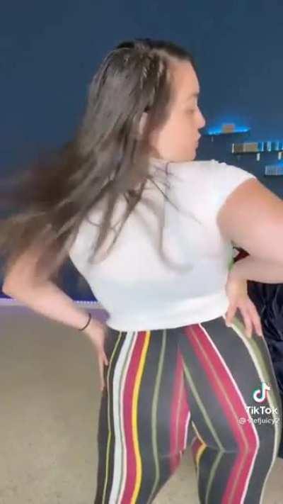 Aint too bad for someone with a lil booty