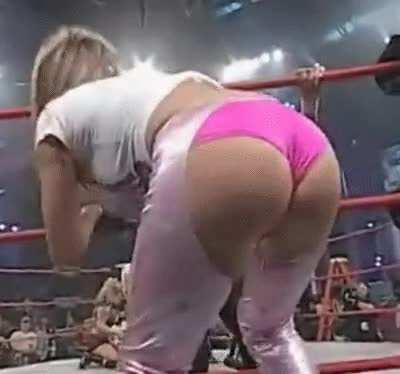 Velvet Sky jiggles
