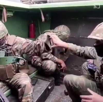 Anyone knows what nation's army is this? Can't figure it out