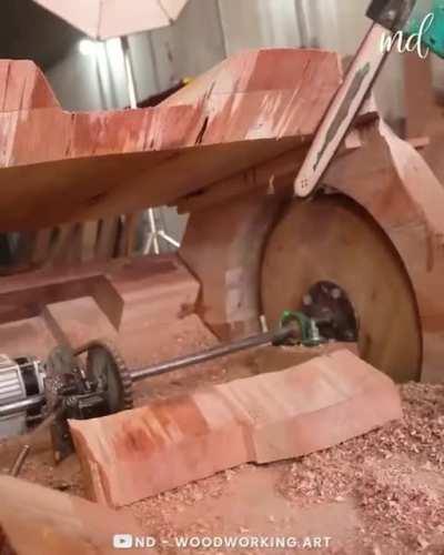 A Vietnamese Dad builts a car for his daughters first bday