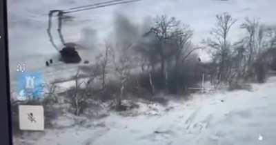Russian T-72 runs over own soldier after taking mortar fire near Pokrovsk. Published February 2025