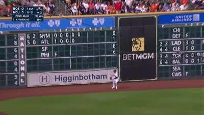 [Highlight] Alex Verdugo gets his 46th RBI on the season with a double!