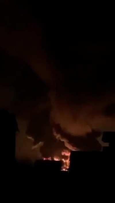 JUST IN : Oil refinery base in Vasylkiv was attacked by a Russian missile. There is a terrible fire there all around! It is definitely an environmental disaster. Spread the word to all the green Subreddits! People need to know this! Do not remain indiffer