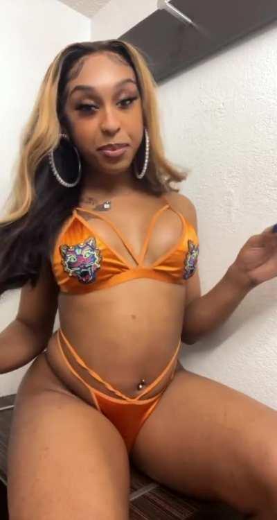 You matching blunts with Pink Punanni?