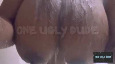 Big Boobs in the Shower