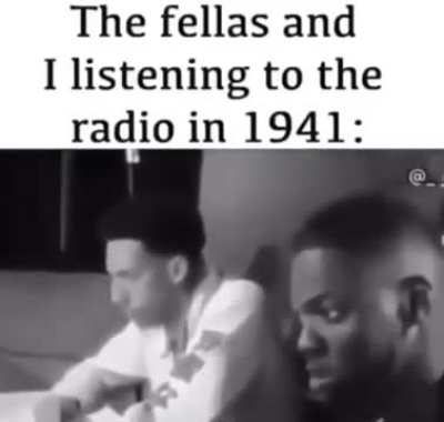 🎵😁🎶 → (🗣🗯)⦣📻🙄