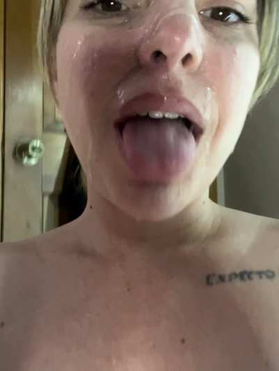 mmm yum cum everywhere and even in my eye
