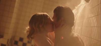 Betty & Reggie kissing in the shower