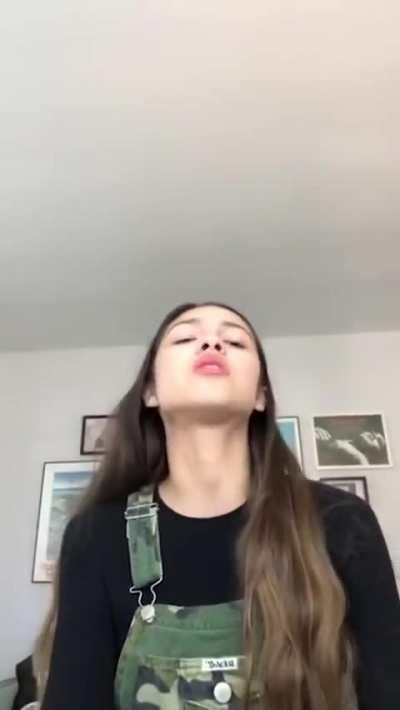 Am I the only one who never saw Olivia cover Cruel Summer until today?