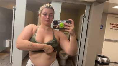 I dream of being told to go meet a guy in the locker room so I can be his sweaty little fuck doll for an hour