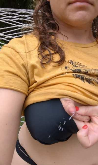 I wish someone would suck on my mommy milkers