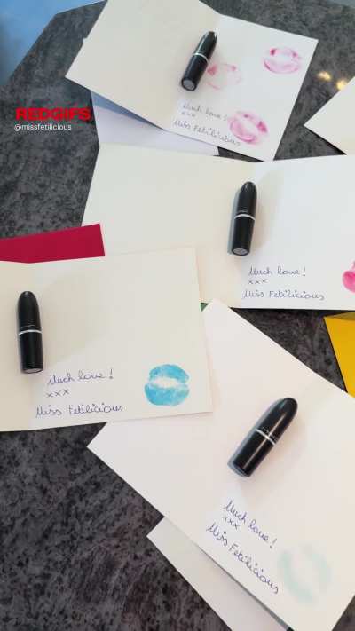 My used lipstick is for sale on FetiliciousFans.com 💄