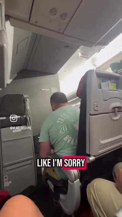 Man on Plane Demands First Class After Being Asked to Sit Down