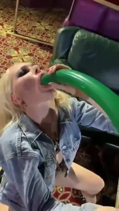 Deepthroating a balloon