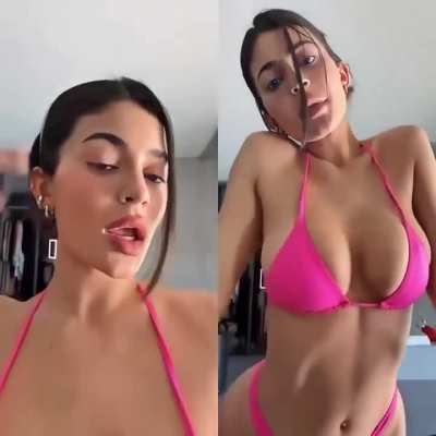 Kylie Jenner 🥵👙