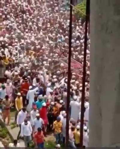 Funeral of Hazrat Salim Mian- Uttar Pradesh. The aggregate IQ of this rally is -10.