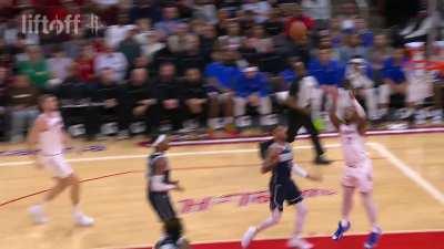 [Highlight] Cam Whitmore almost hits his head off the backboard as he finishes the alley oop