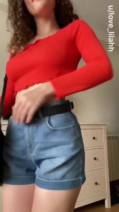 Being 5'1 I admit that sometimes reaching top shelves can be hard but I try to make it a little more fun by wearing this top.. ;)