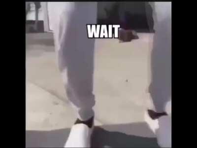 white ppl be like Wolter black people be like BIG CHUNGUS