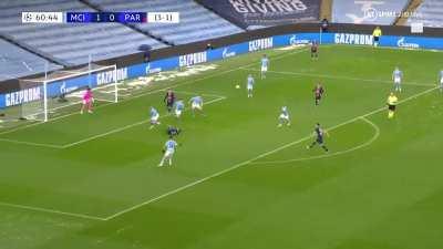 Ruben Dias' blocks against PSG.