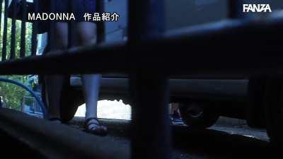 If her 1st time modeling was exhilarating, her 2nd and 3rd sessions took her breath away!... JUQ-580 w/ Kana Kusakabe