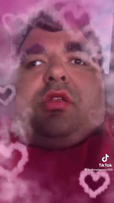 He needs him a queen👍🏼