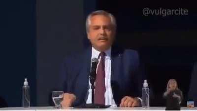 No es mío, y no se quien lo hizo pero es muy bueno.